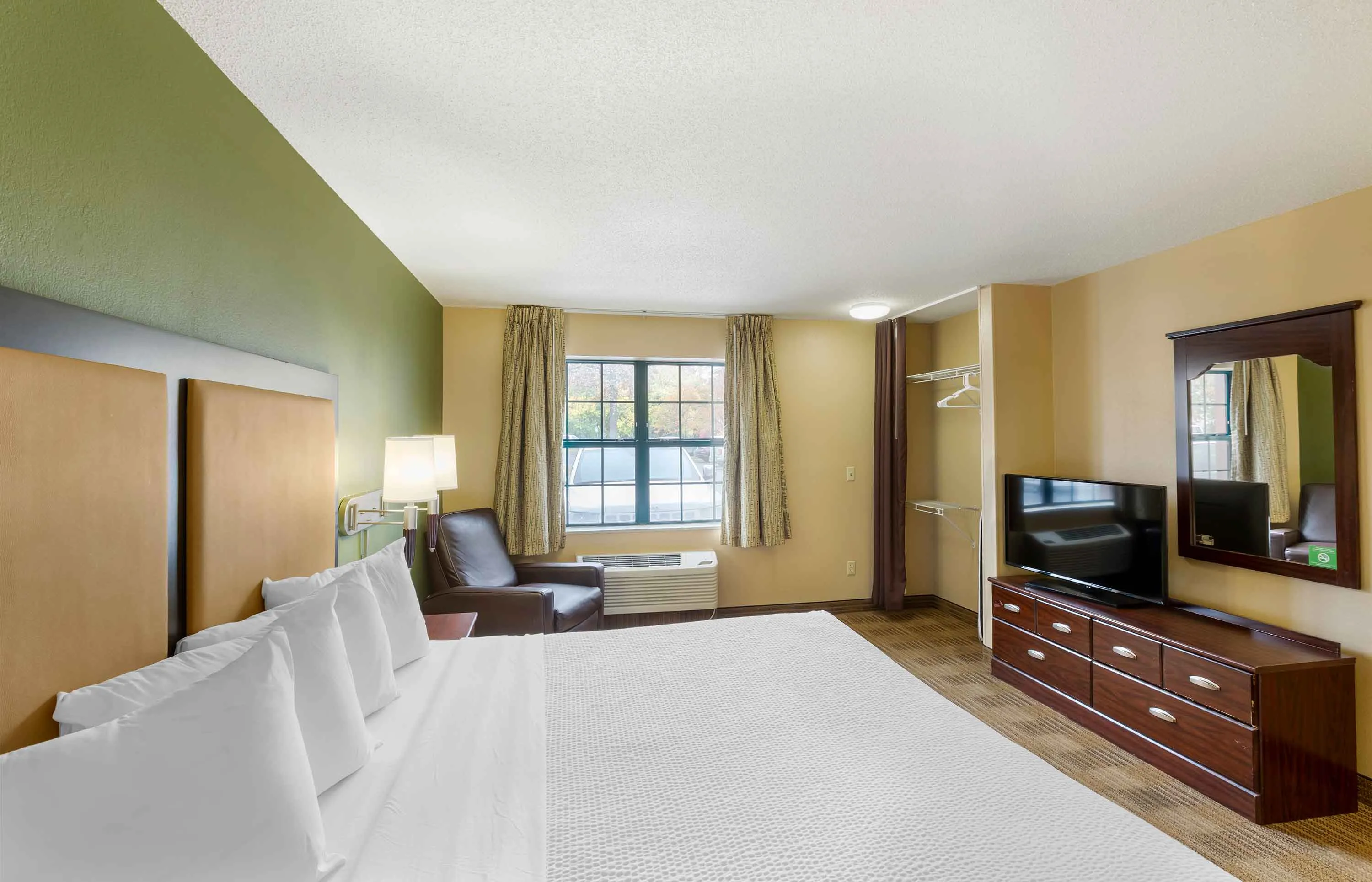 Studio Suite - 1 King Bed