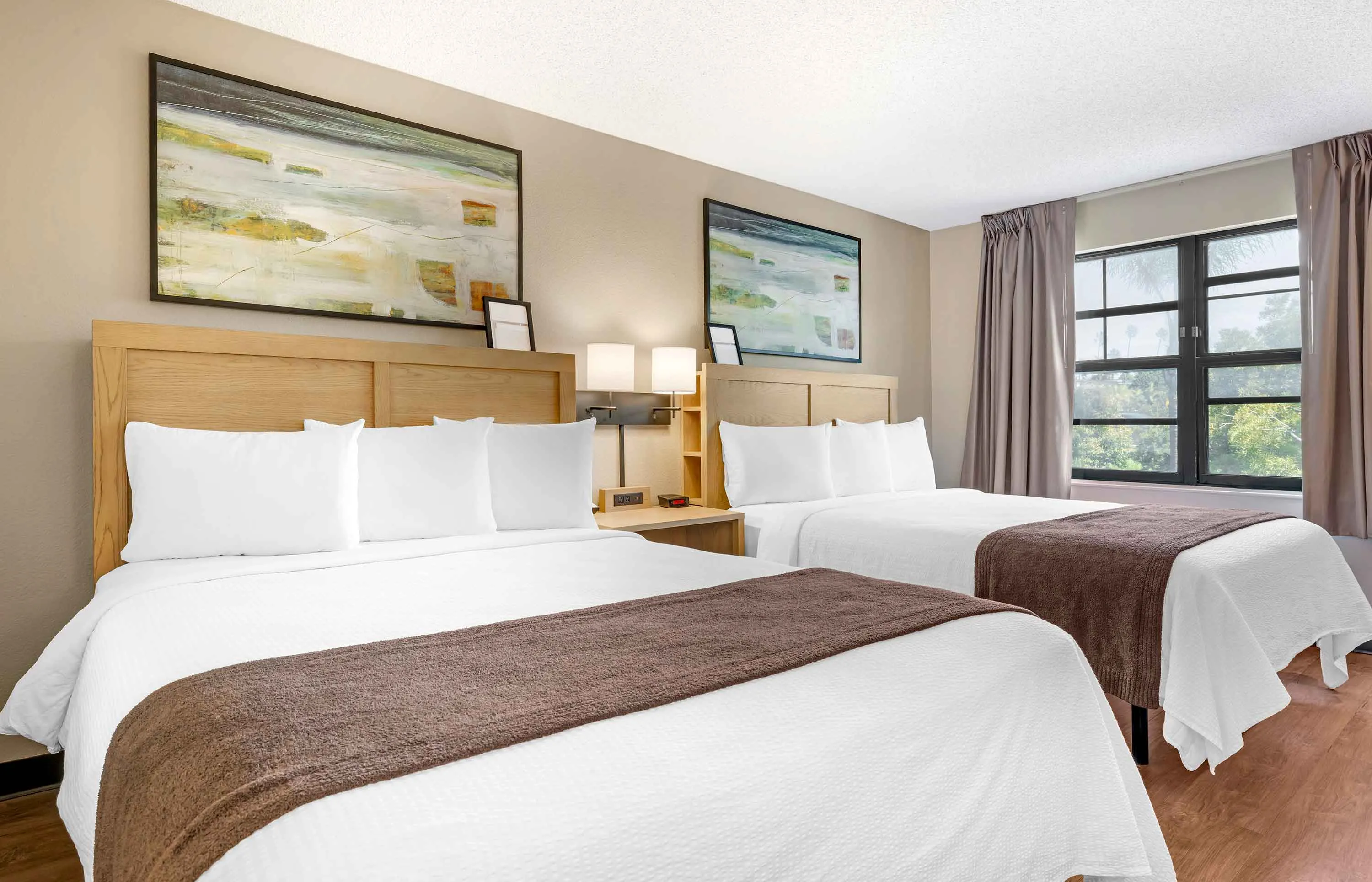 Studio Suite - 2 Queen Beds