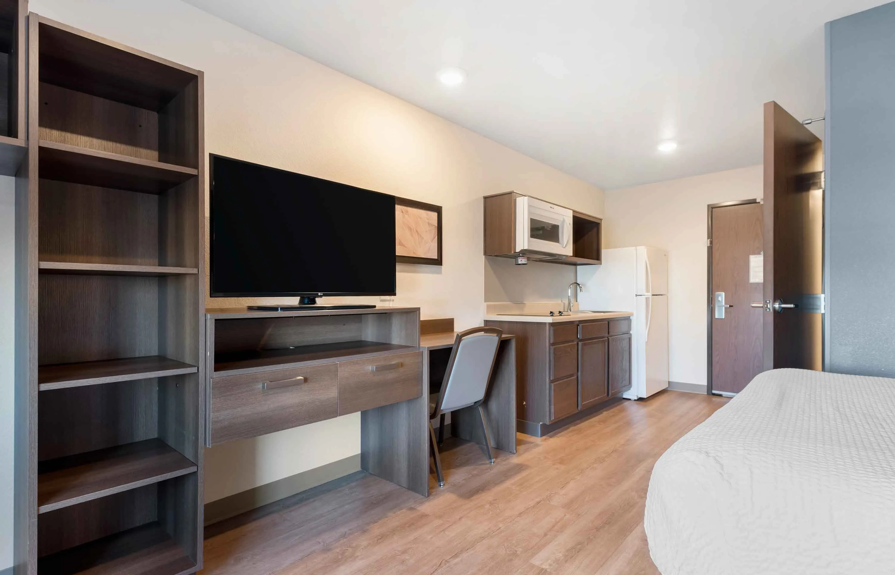 Studio Suite - 1 Queen Bed