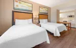 Studio Suite - 2 Full Beds