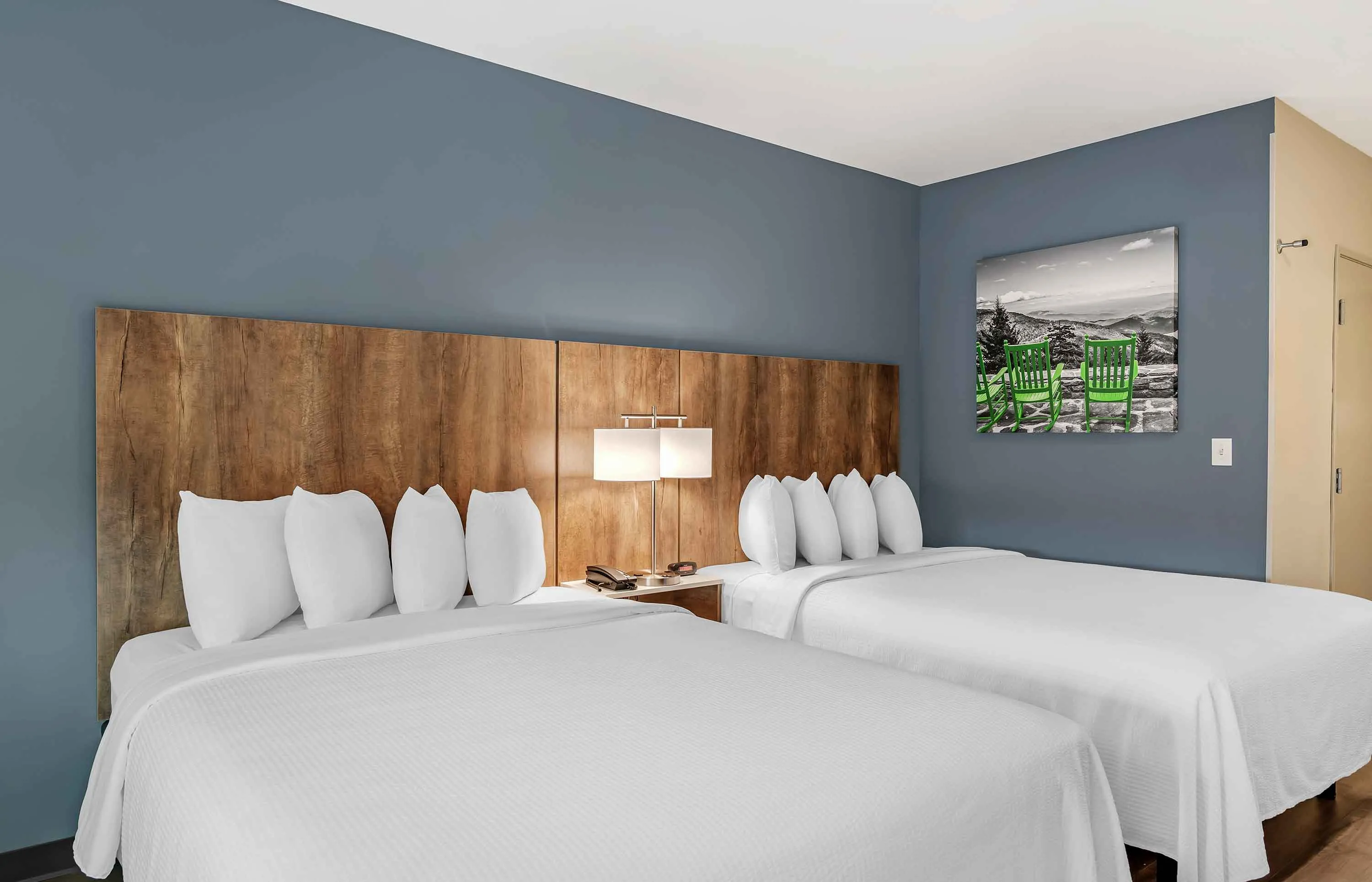 Studio Suite - 2 Queen Beds