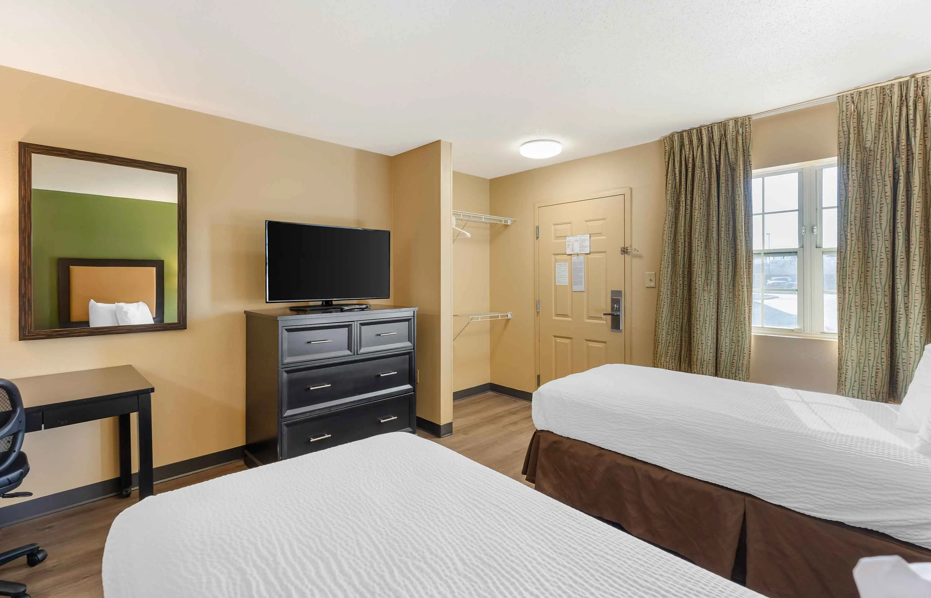 Studio Suite - 2 Twin Beds
