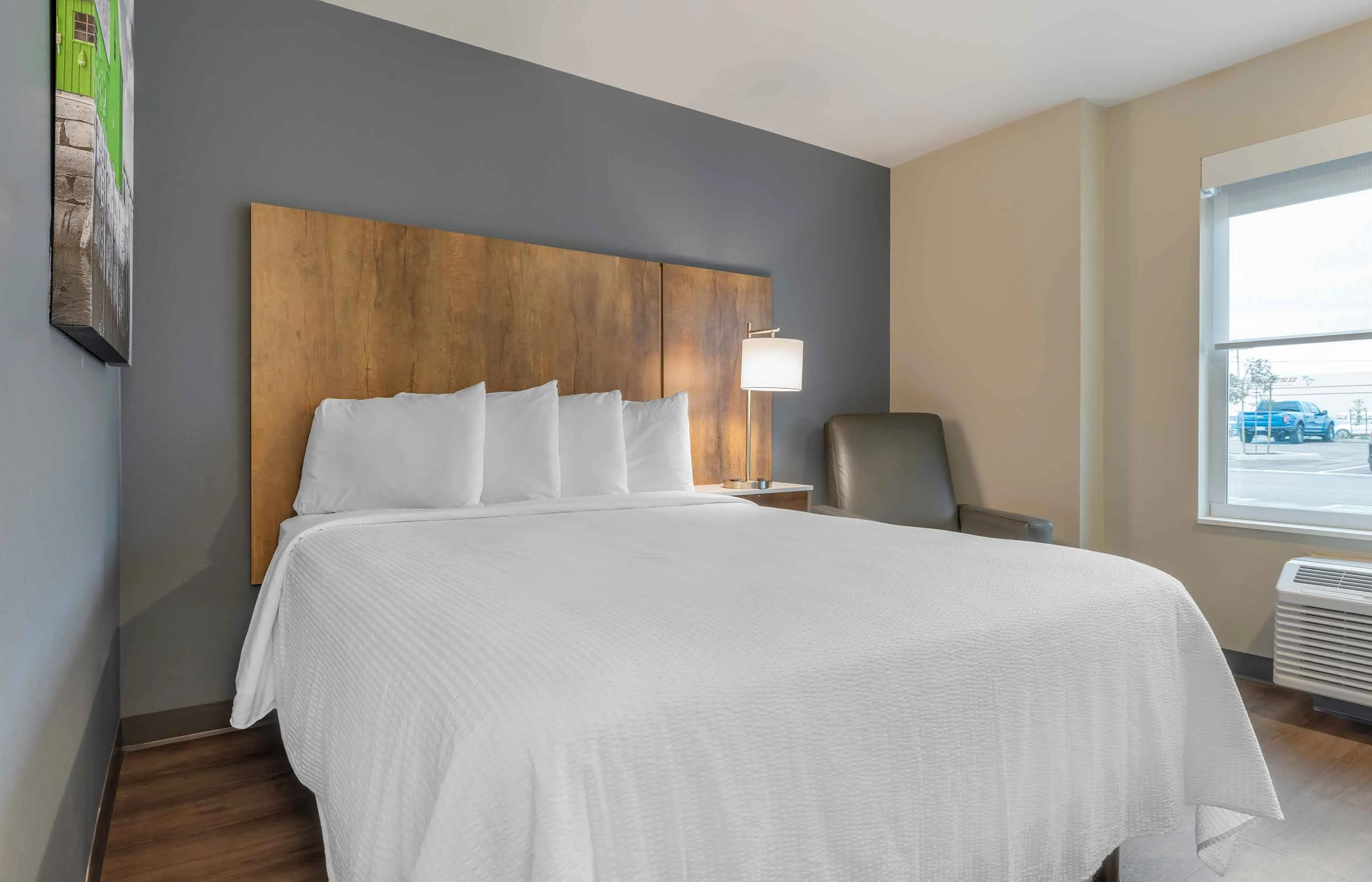 Studio Suite - 1 Queen Bed