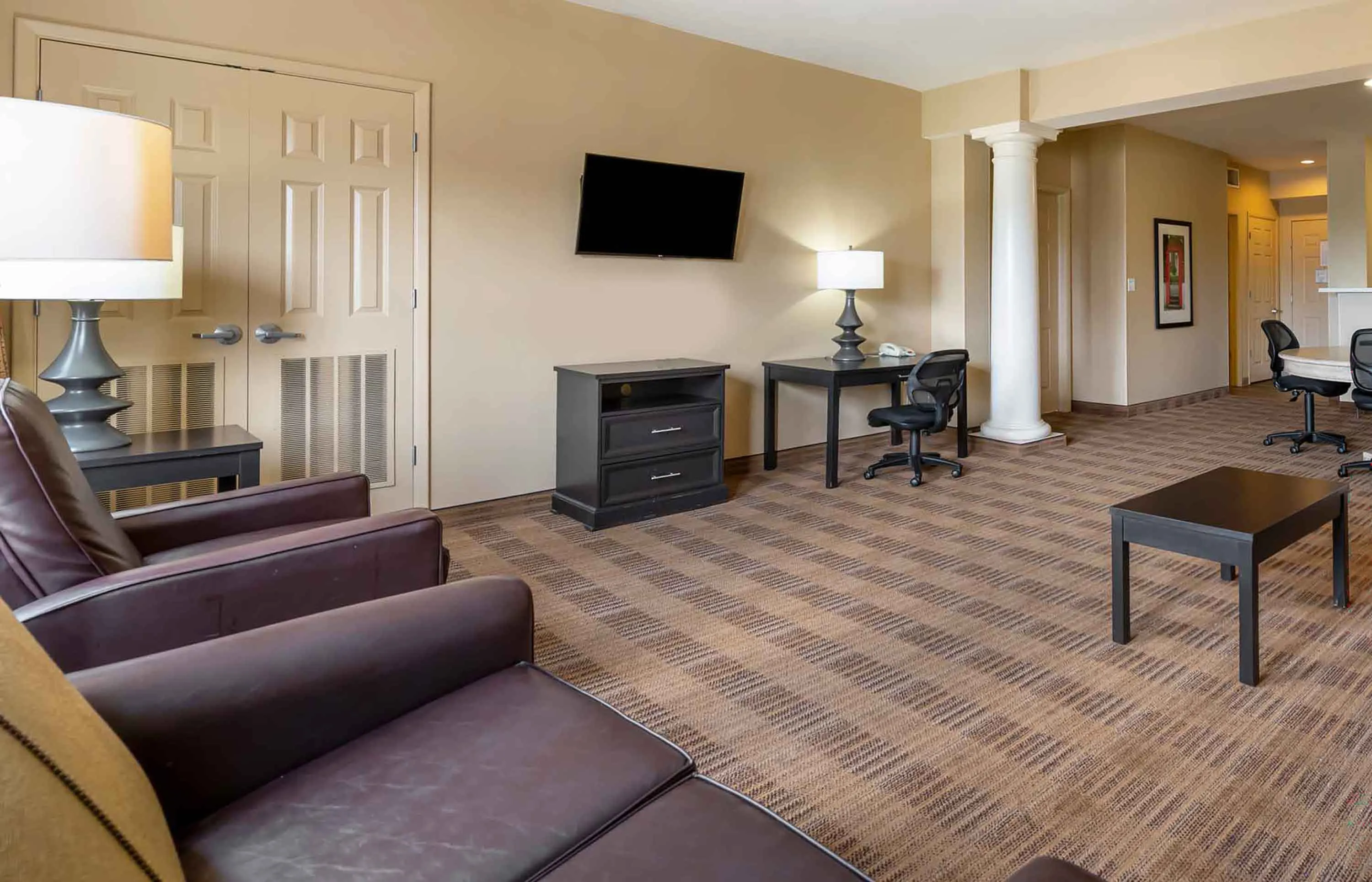 Executive Suite - 1 King Bed