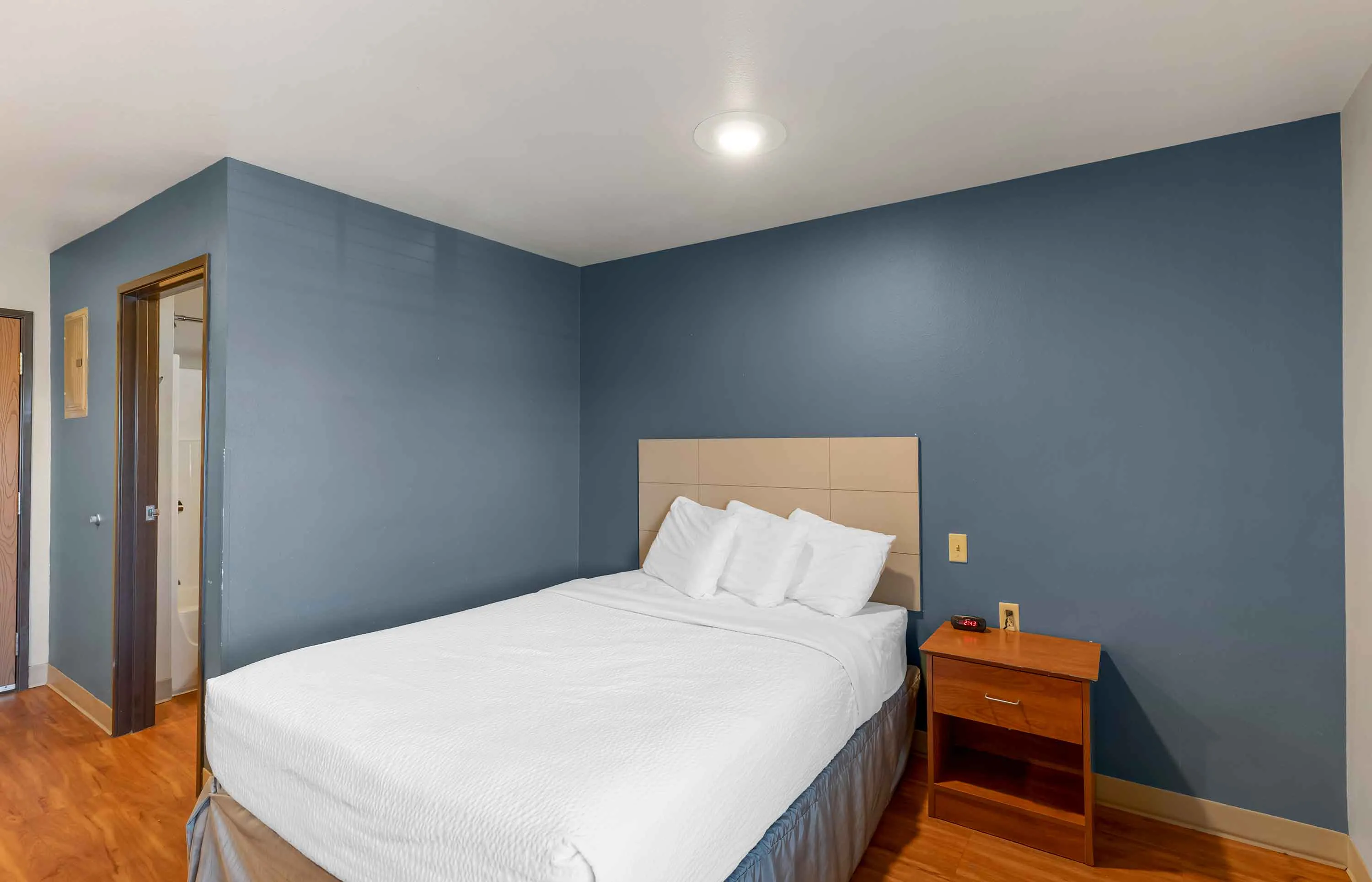 Studio Suite - 1 Queen Bed