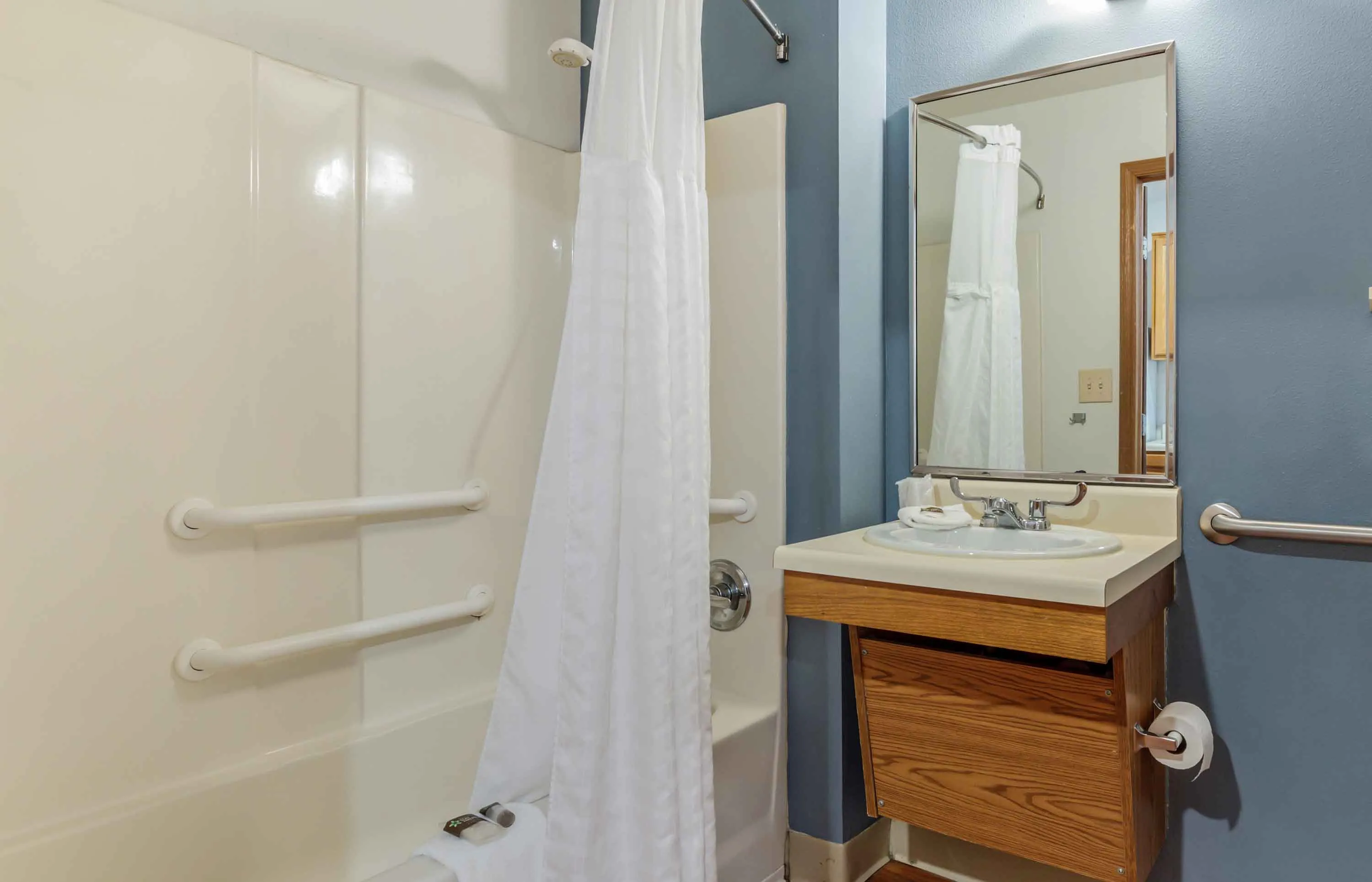 Studio Suite - 1 Full Bed
