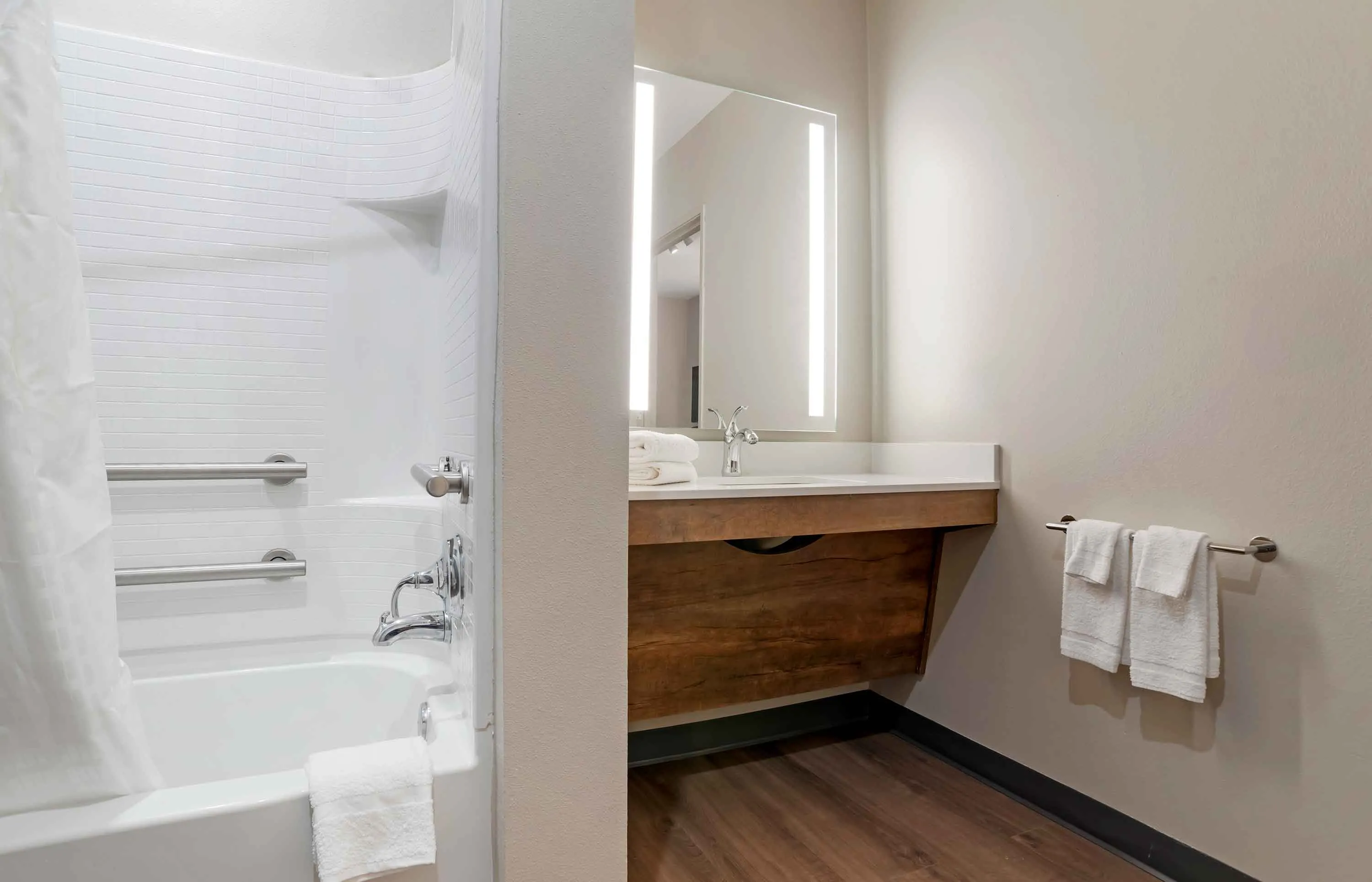 Studio Suite - 2 Queen Beds