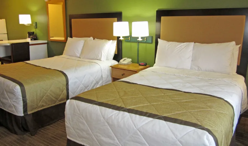 Studio Suite - 2 Full Beds