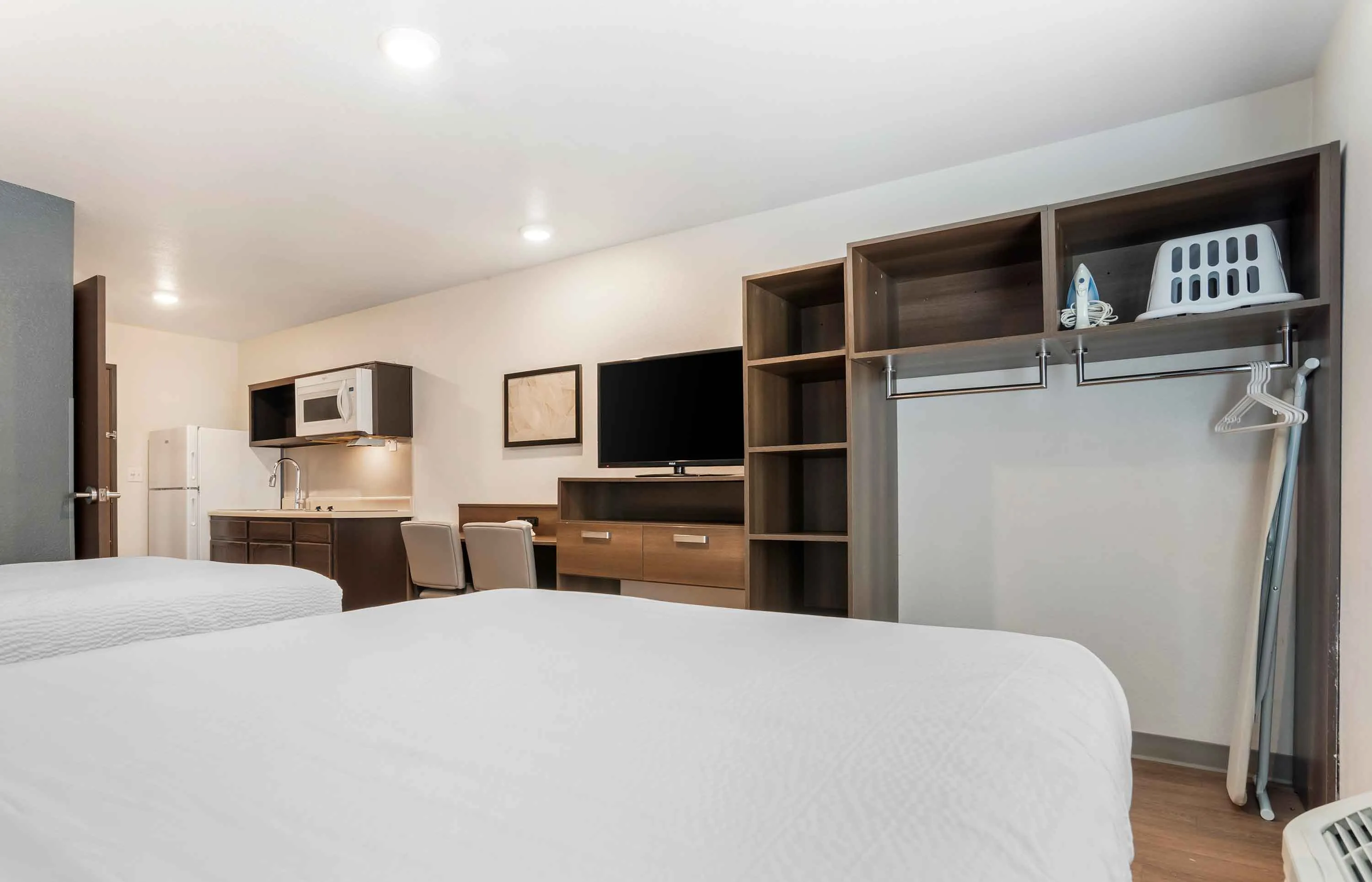 Studio Suite - 2 Queen Beds