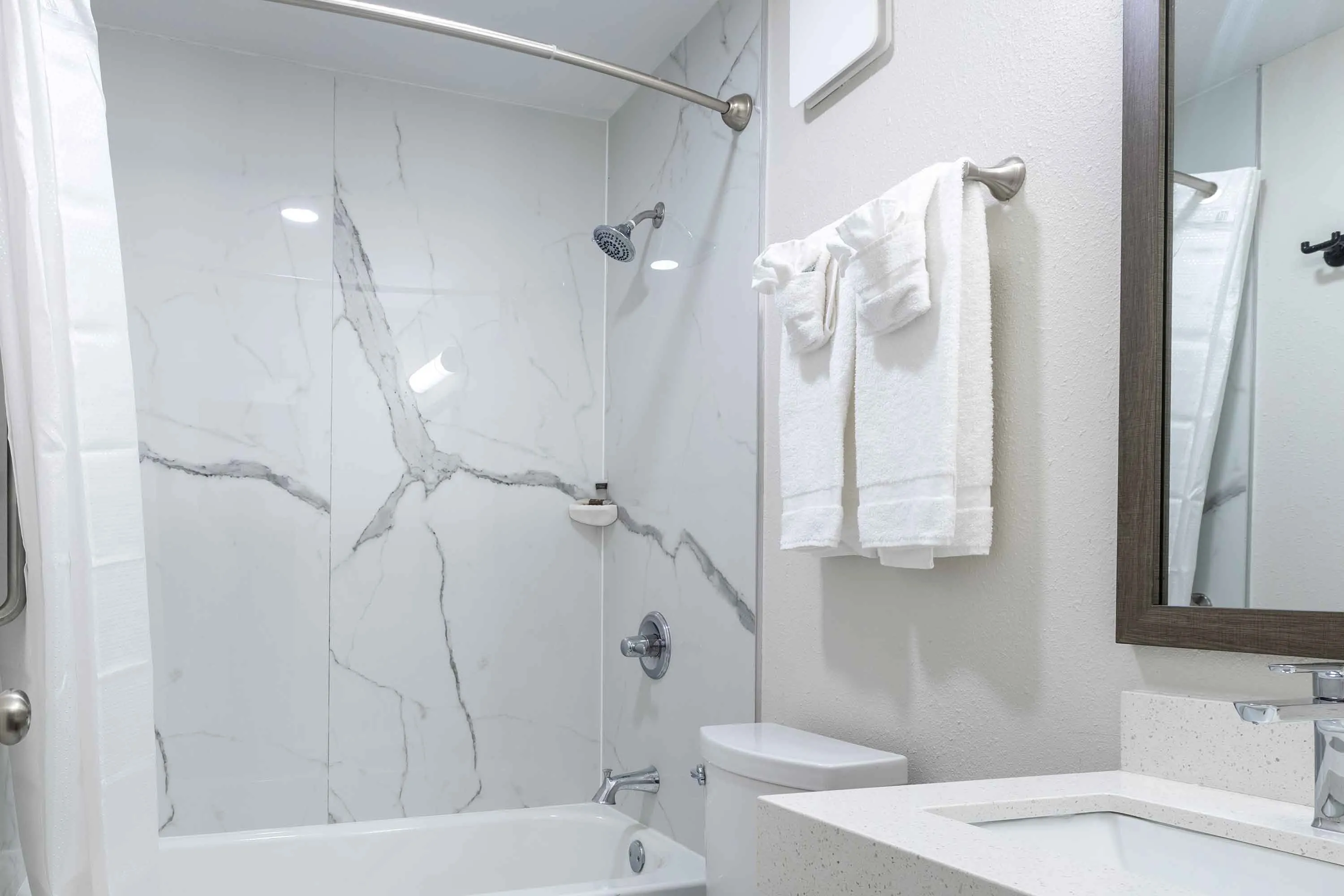 1 Bedroom Suite - 2 Queen Beds