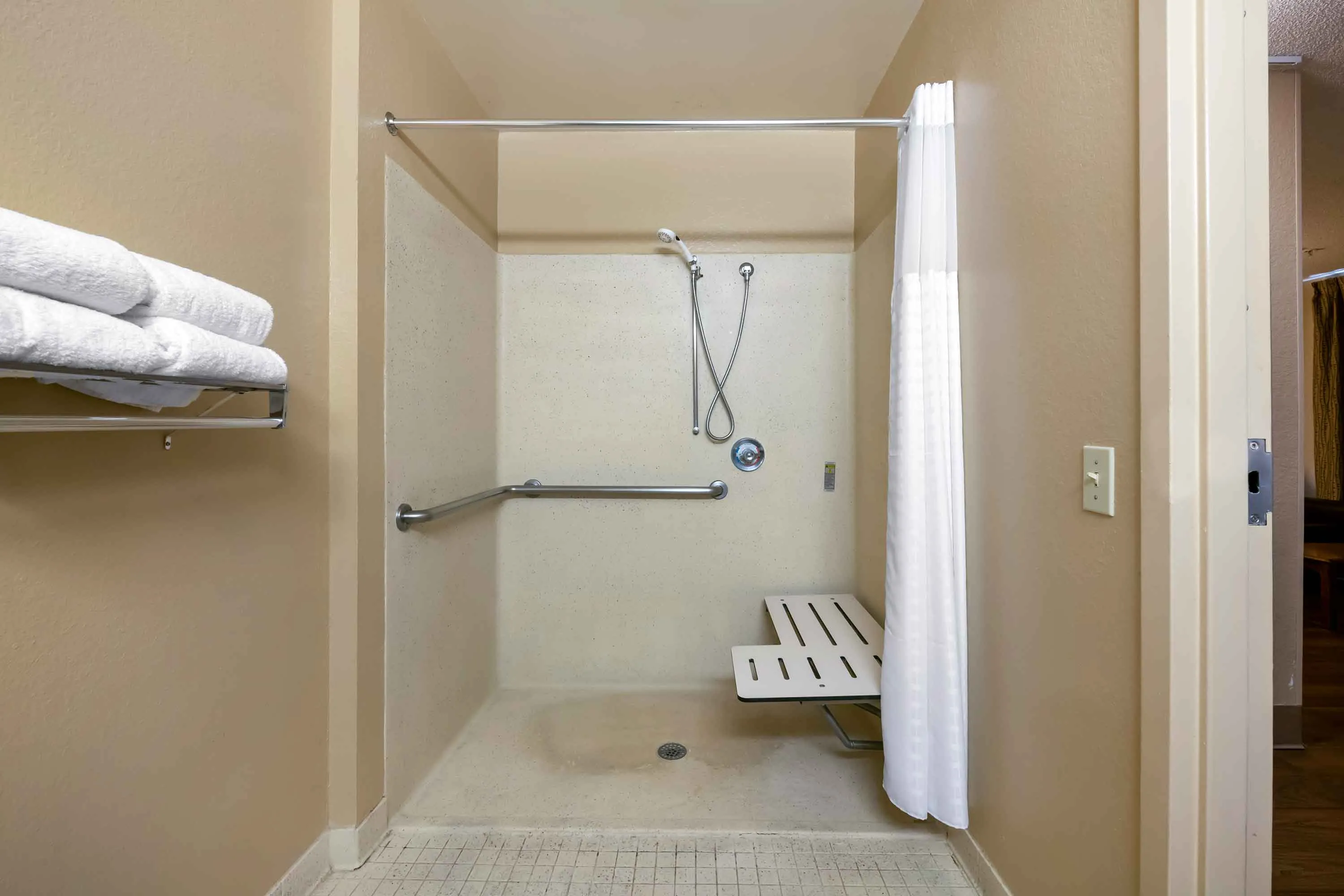 Superior Studio - 2 Full Beds
