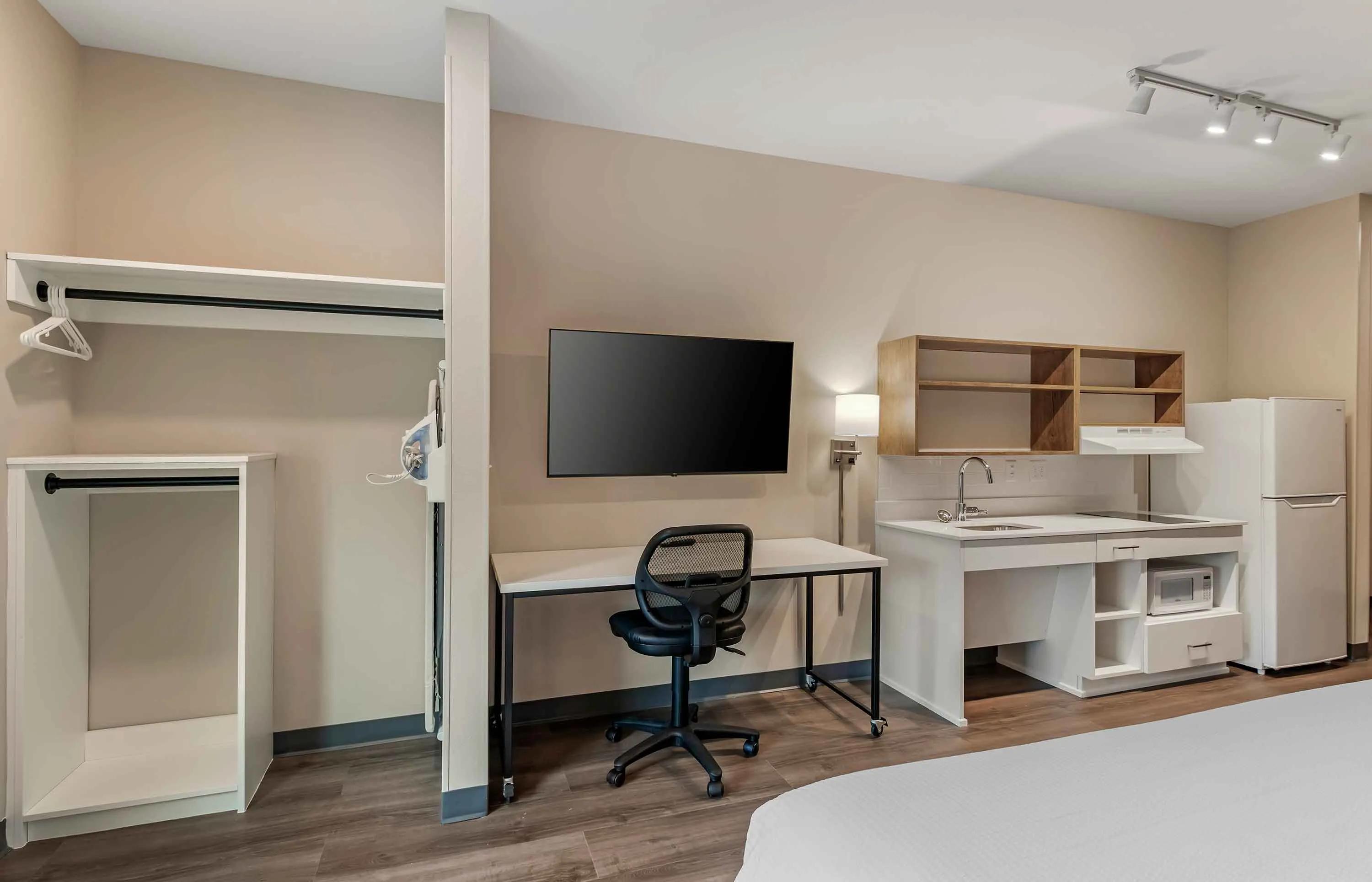 Studio Suite - 1 King Bed