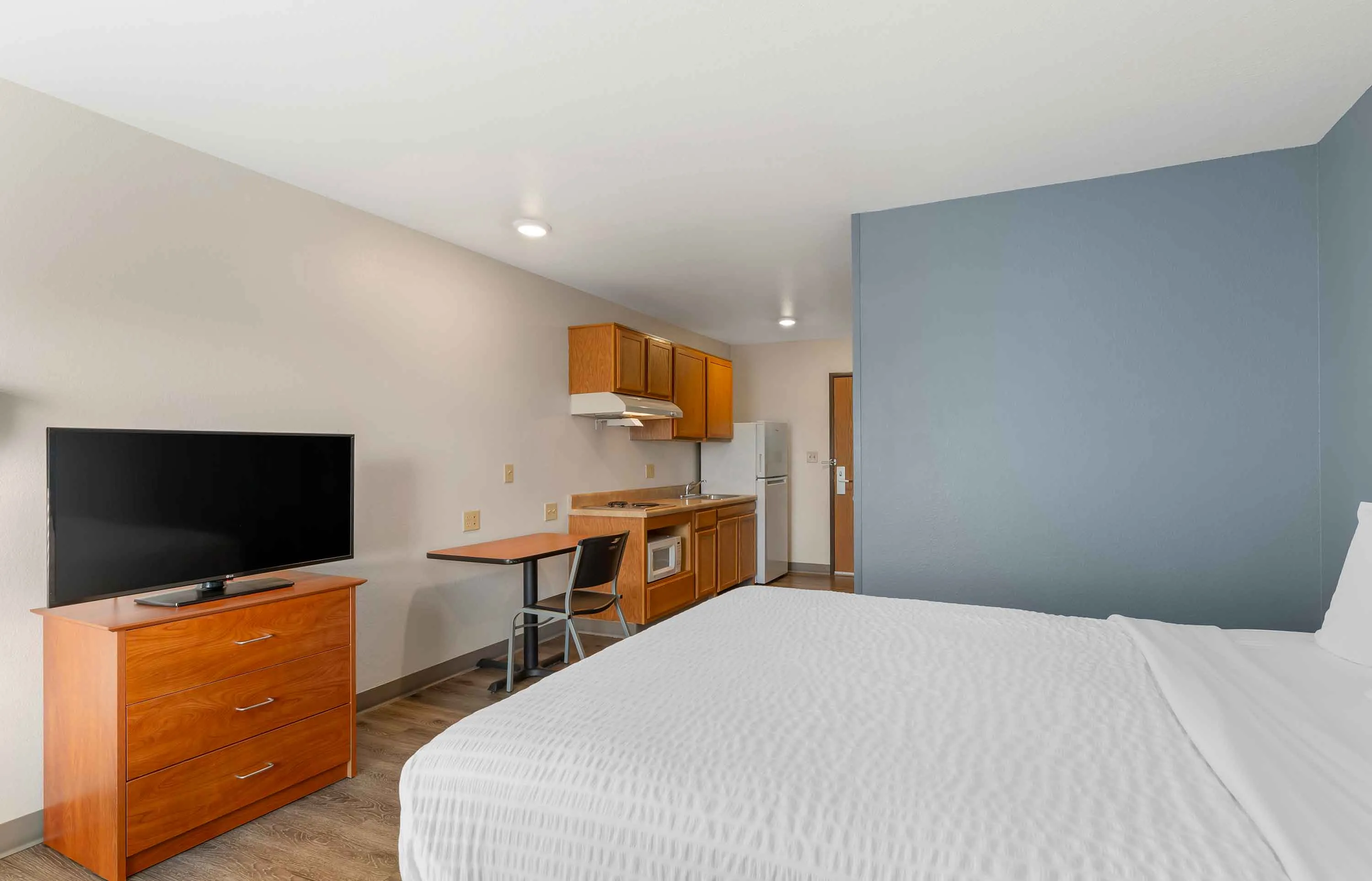 Studio Suite - 1 Full Bed