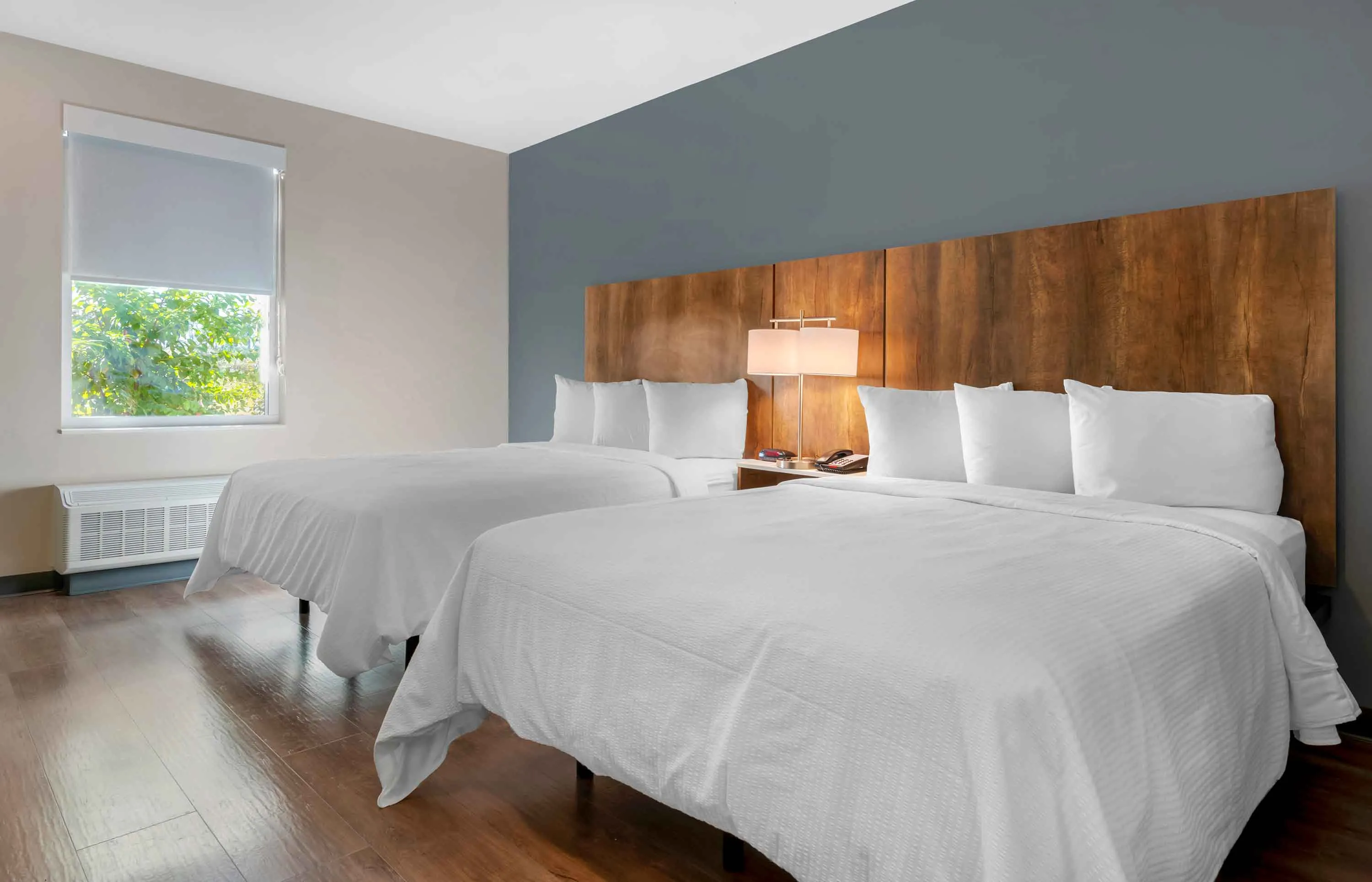 Deluxe Studio - 2 Queen Beds