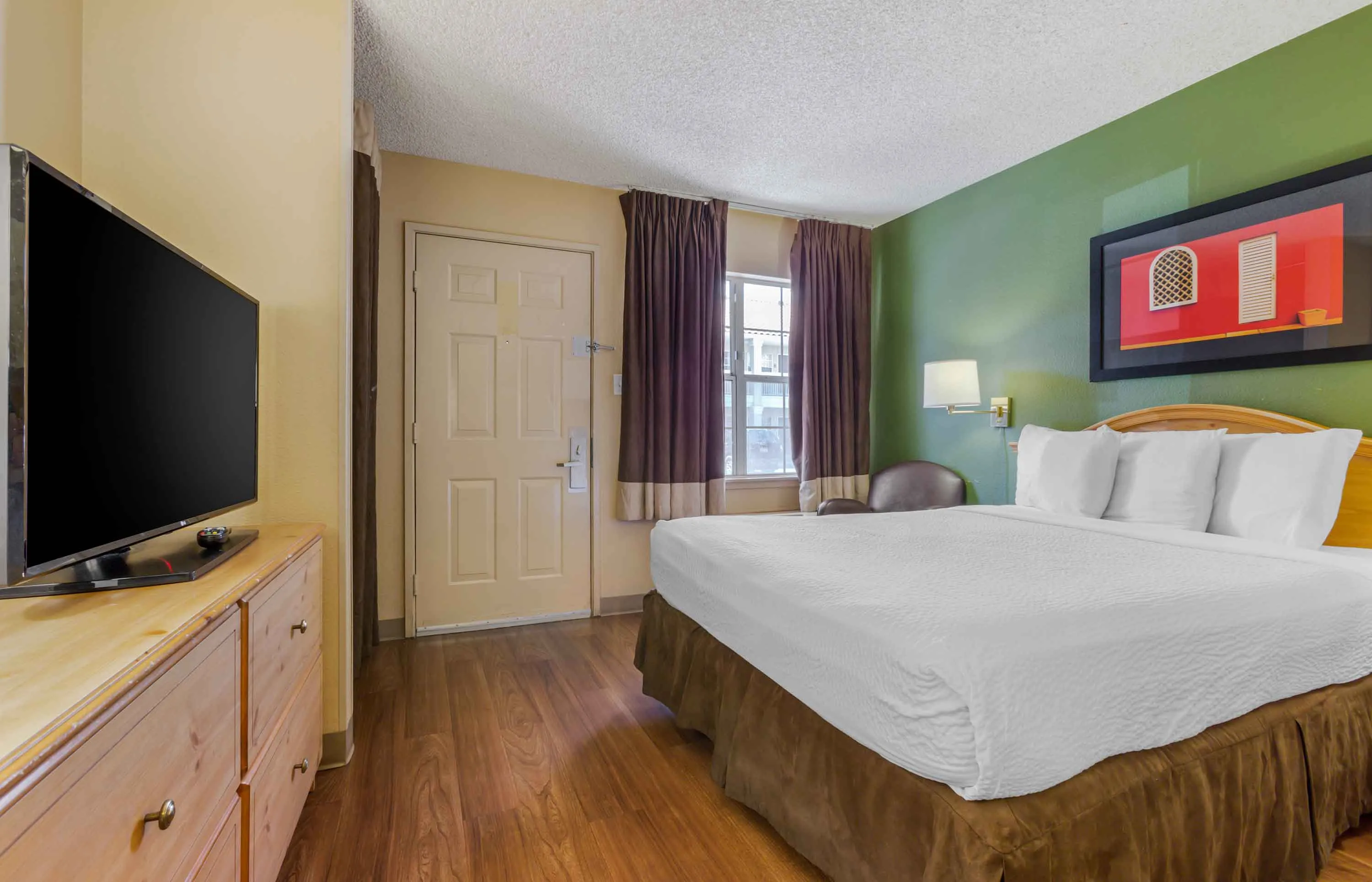 Studio Suite - 1 Queen Bed
