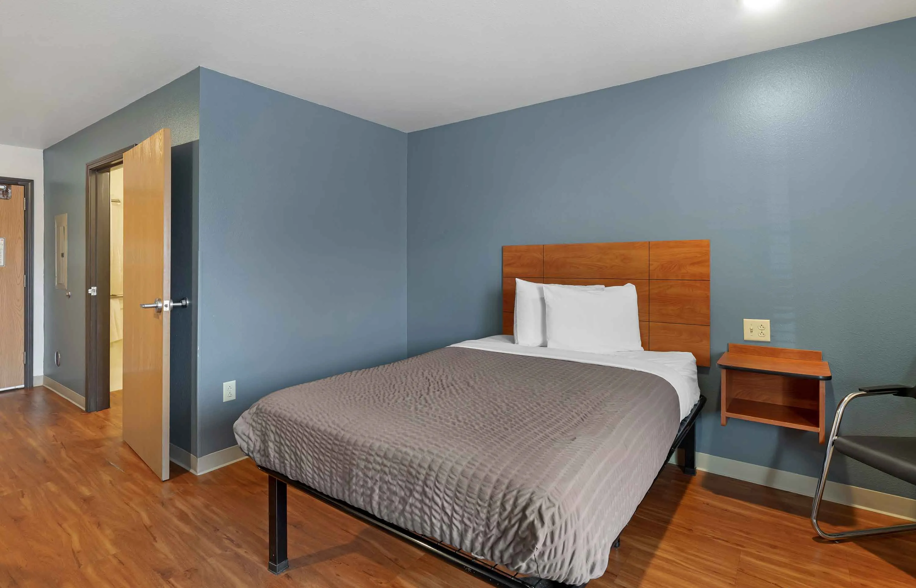 Studio Suite - 1 Full Bed