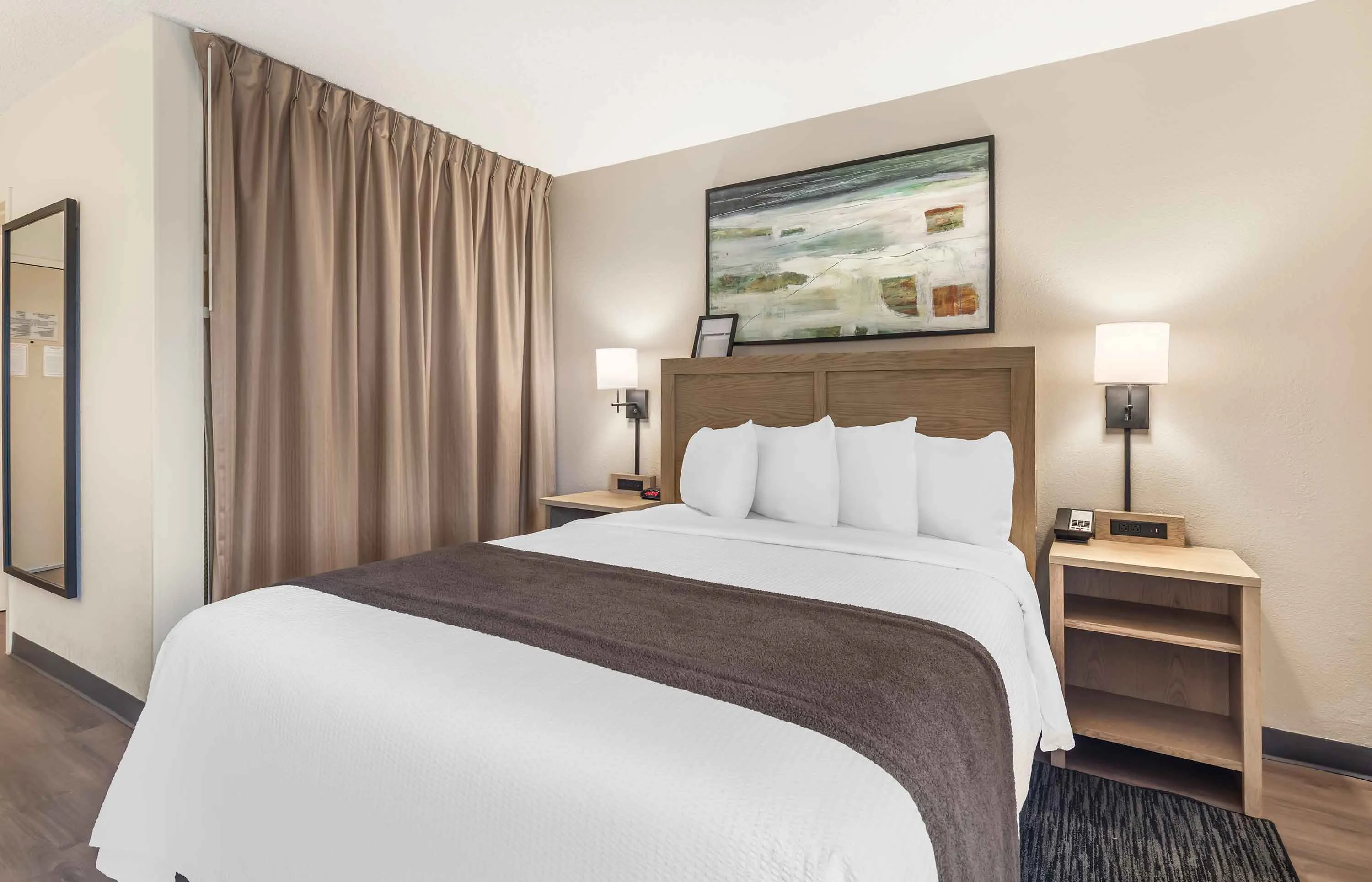 Studio Suite - 1 King Bed