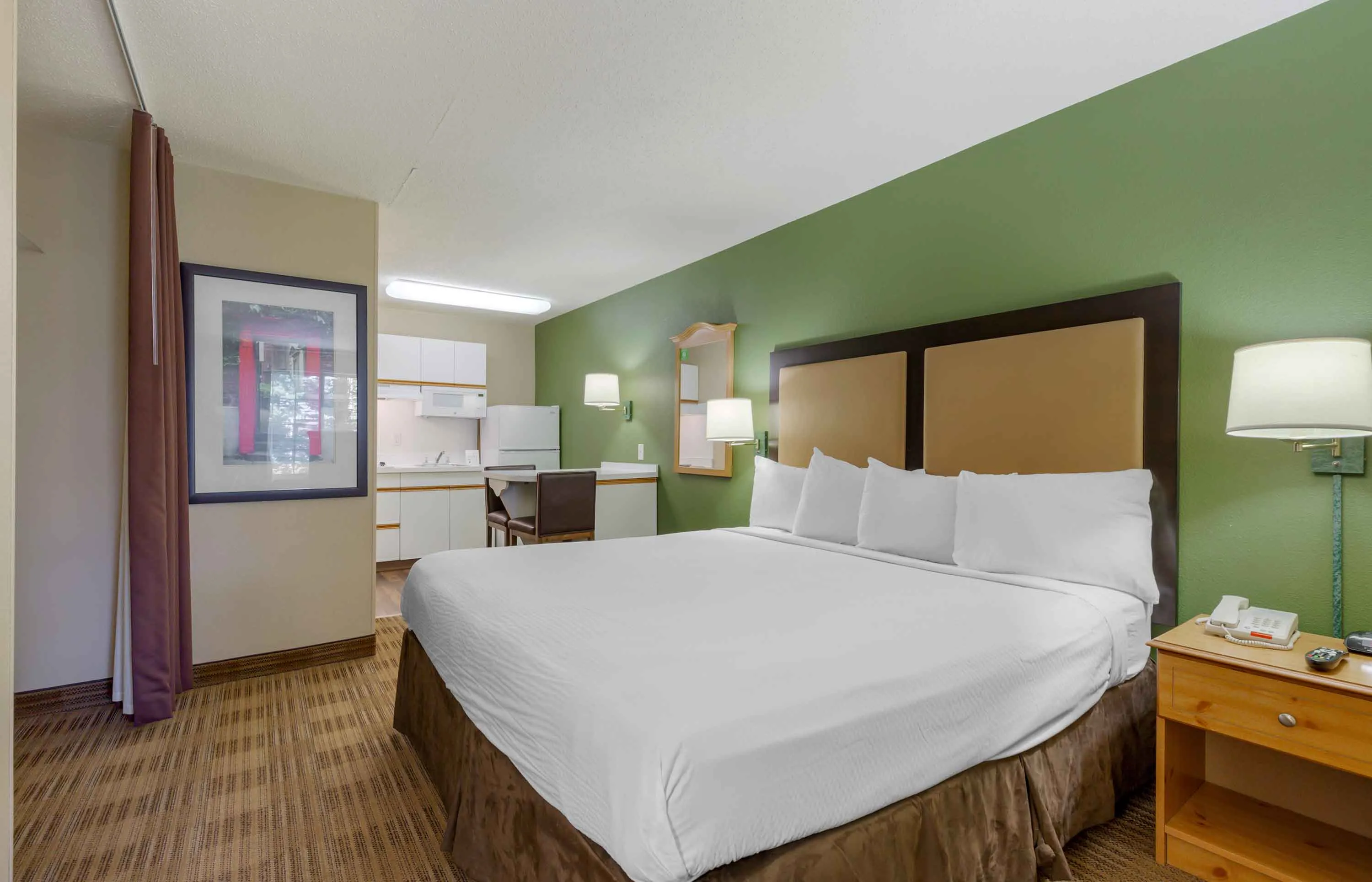 Superior Studio - 1 King Bed