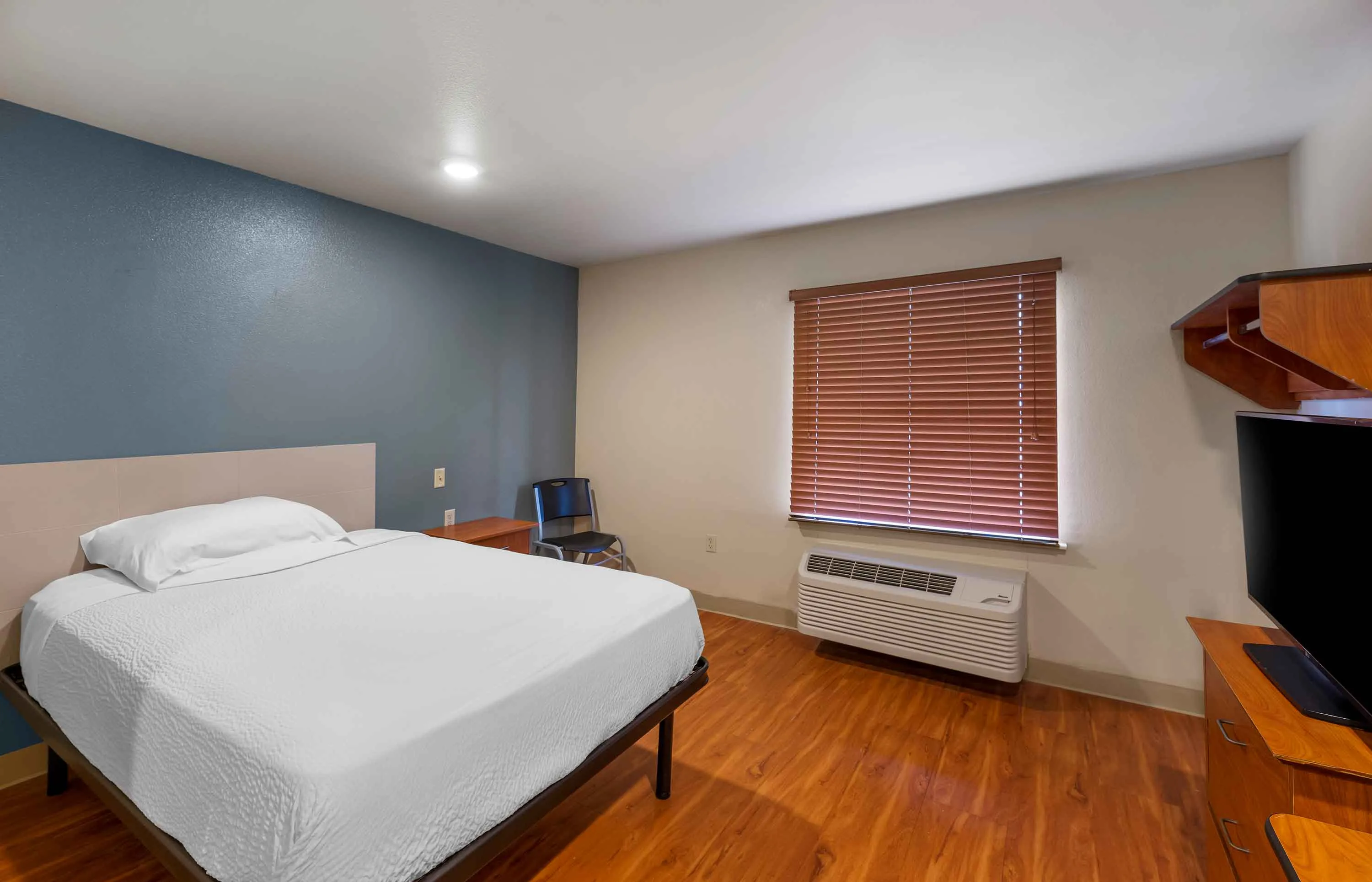 Studio Suite - 1 Full Bed