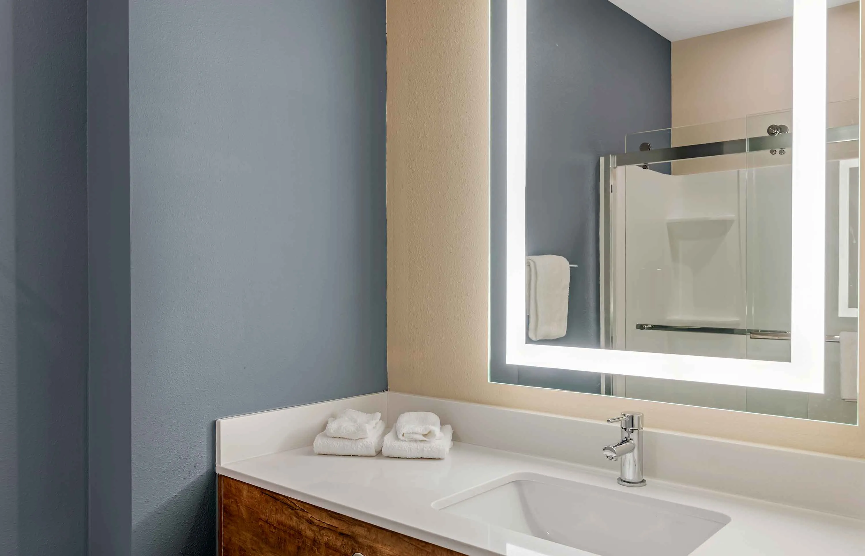 Studio Suite - 1 King Bed