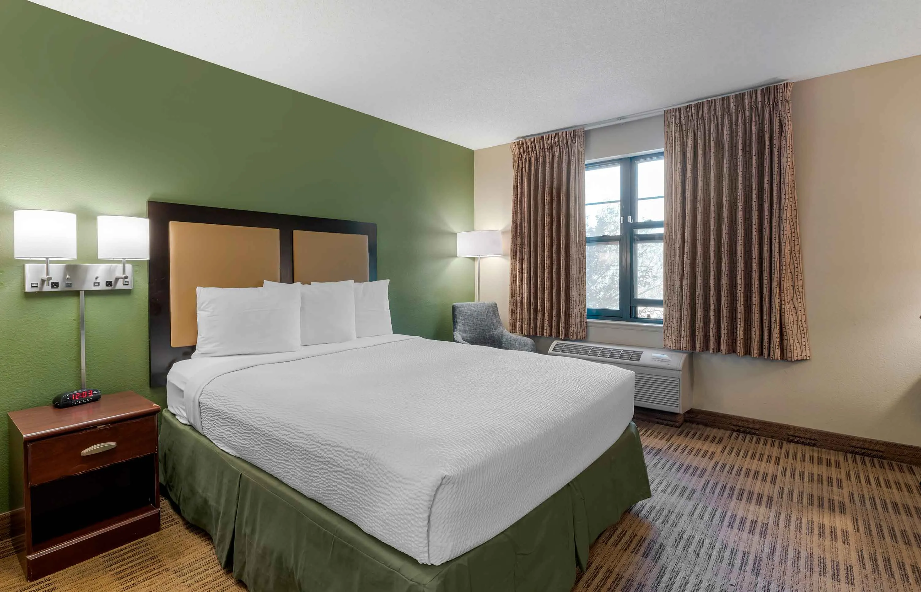 Studio Suite - 1 Queen Bed