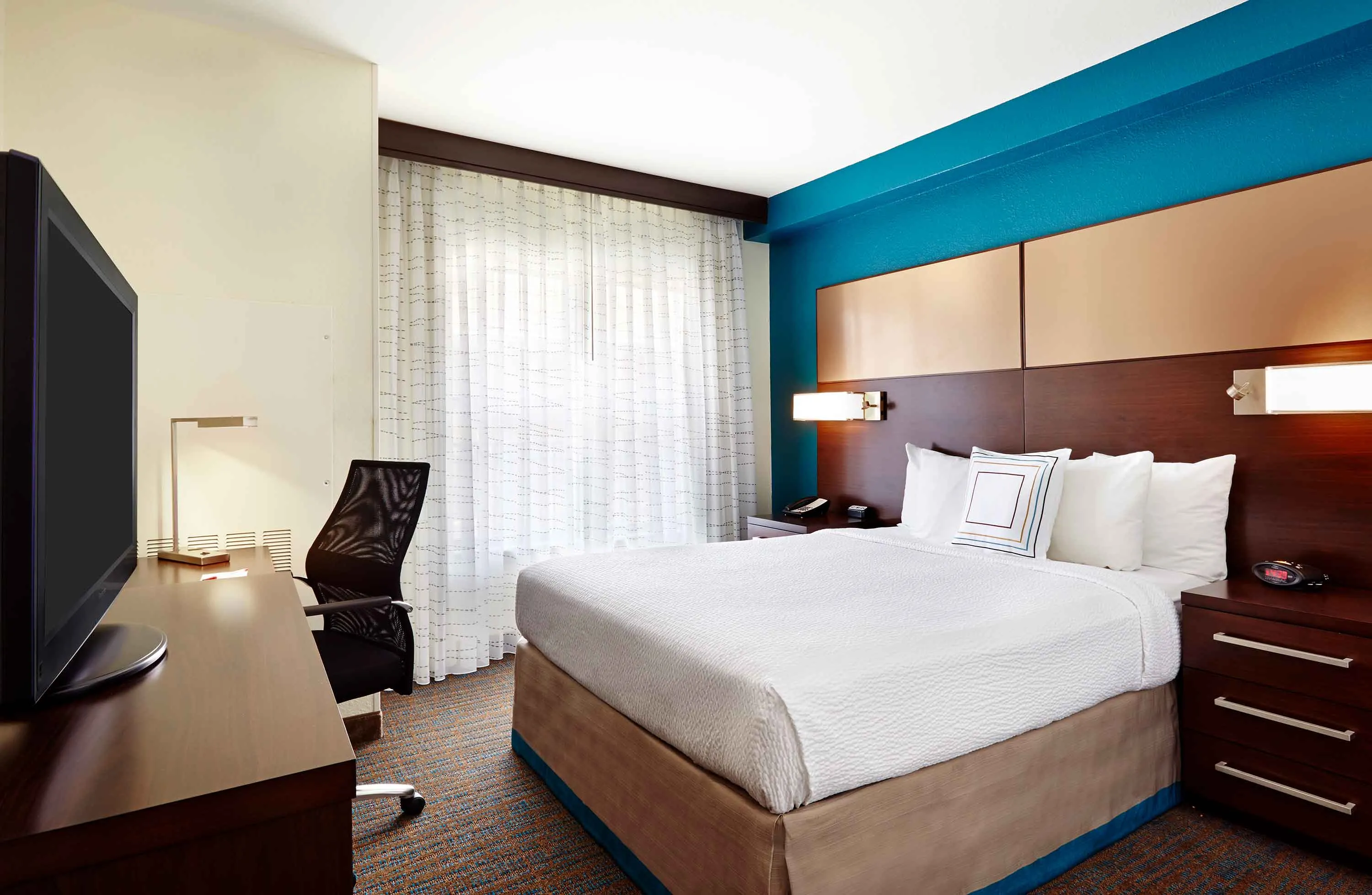 2 Bedroom Suite - 2 Queen Beds
